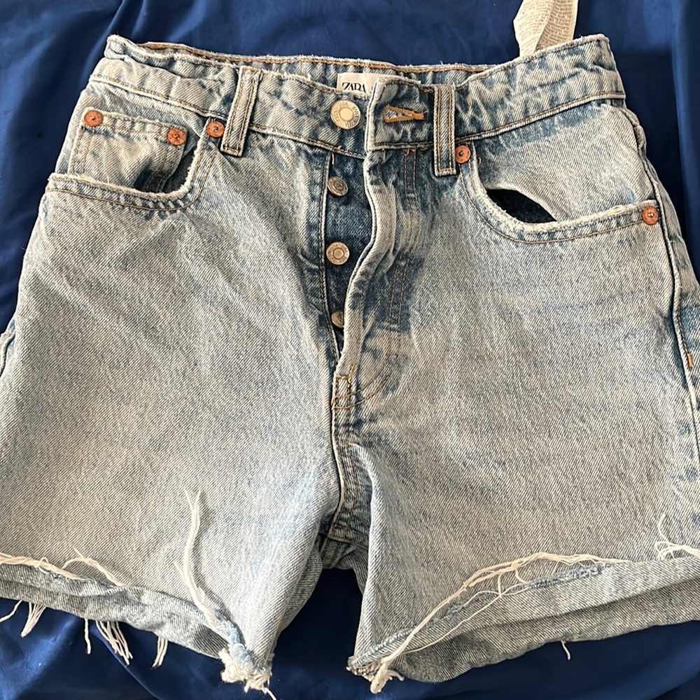 Zara shorts size 2